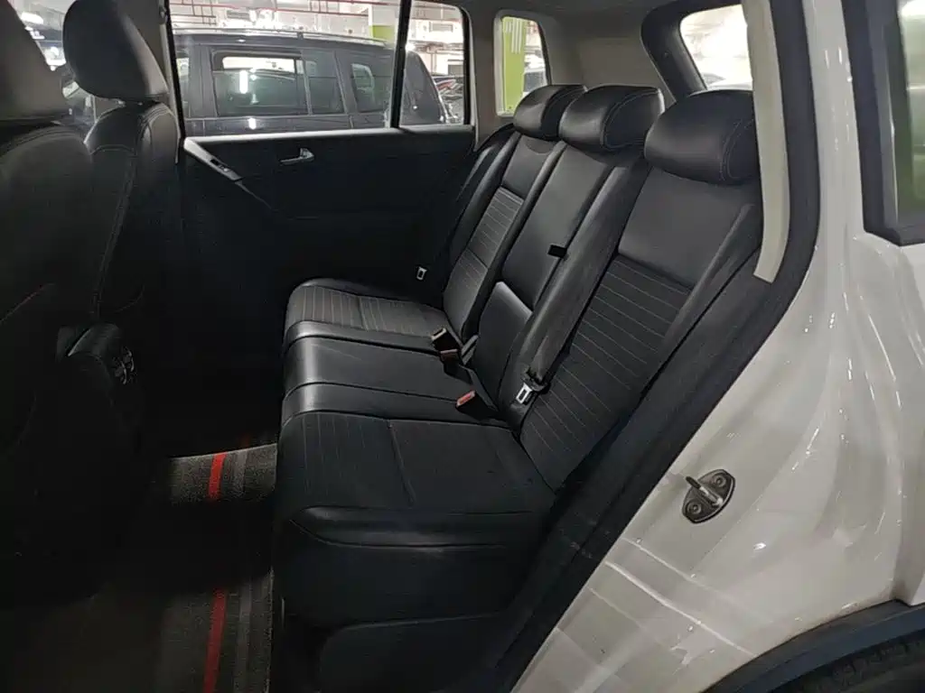Volkswagen Tiguan 2019 — фото 17