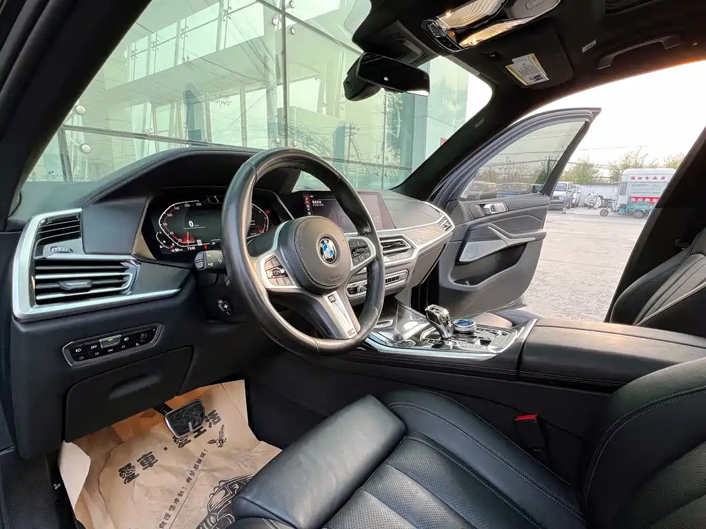BMW X7 2020 — фото 11