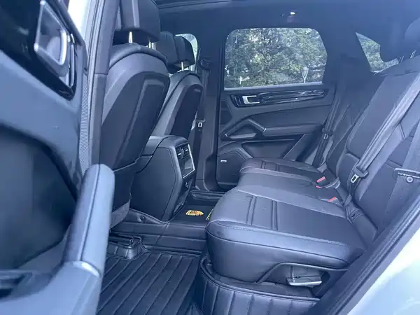 Porsche Cayenne New Energy 2020