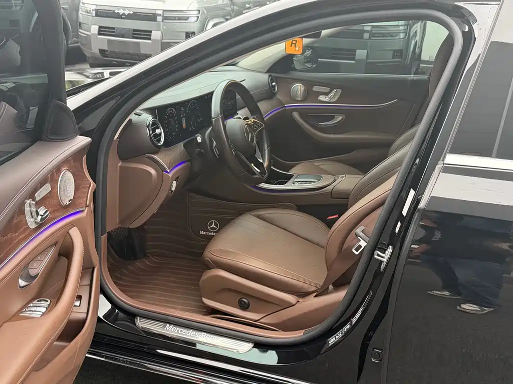 Mercedes-Benz E-Class 2024