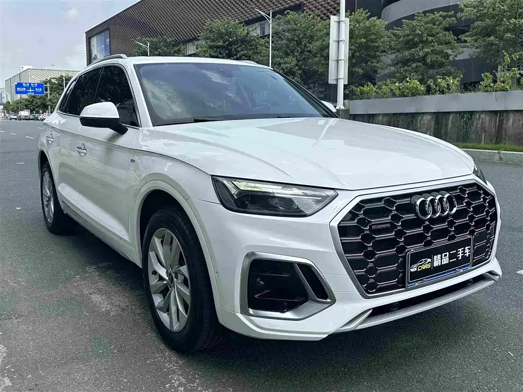 Audi Q5L 2021 — фото 3