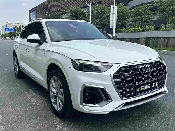 Audi Q5L 2021