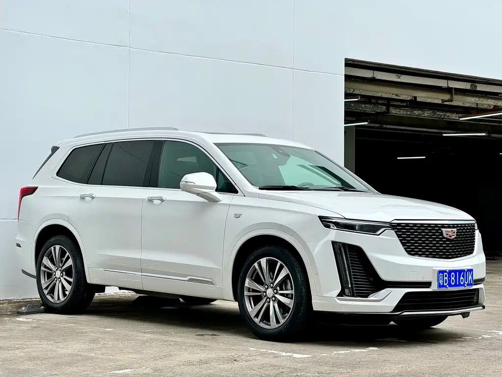 Cadillac XT6 2020 — фото 3