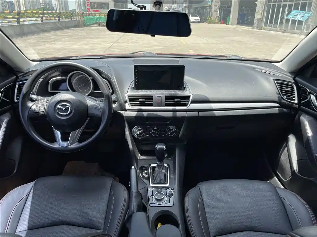 Mazda 3 Axela 2015 — фото 9