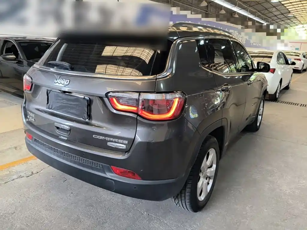 Jeep Compass 2019 — фото 7