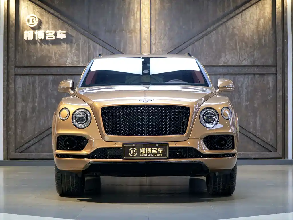 Bentley Bentayga 2019 — фото 2