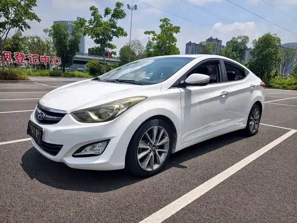 Hyundai Elantra Langdong 2016