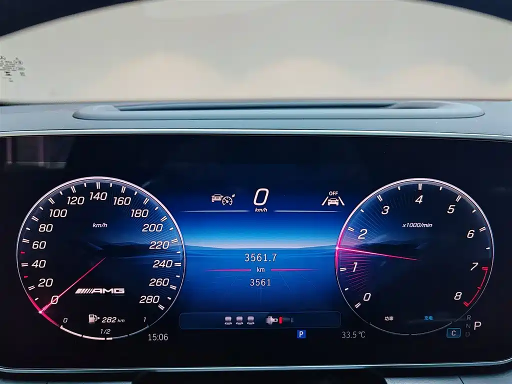 Mercedes-Benz GLC AMG 2025 — фото 17