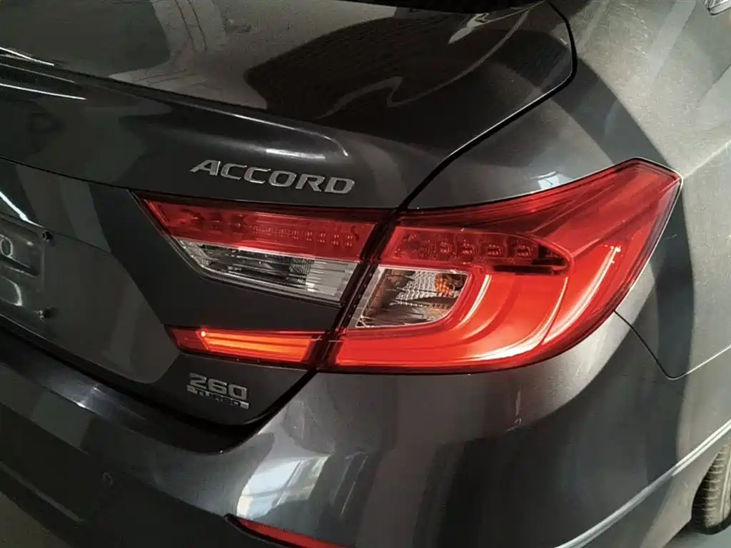 Honda Accord 2020 — фото 8
