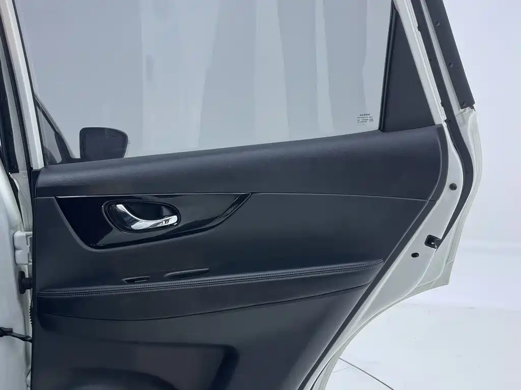 Nissan X-Trail 2022 — фото 18