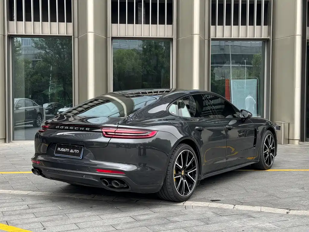 Porsche Panamera 2019 — фото 4