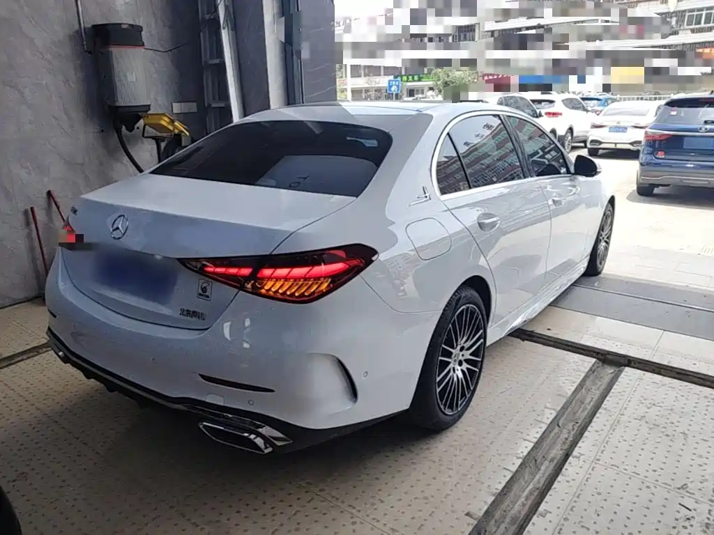 Mercedes-Benz C-Class 2023