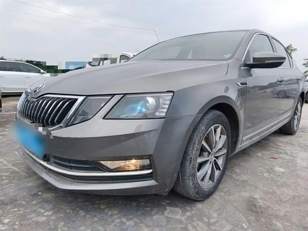 Skoda Octavia 2018 — фото 2