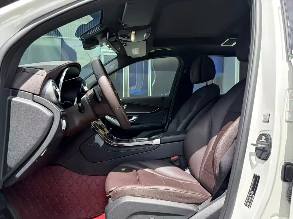 Mercedes-Benz GLC 2020 — фото 13