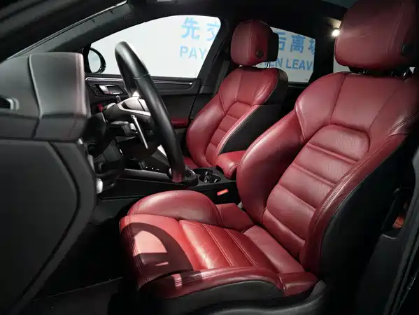 Porsche Macan 2023