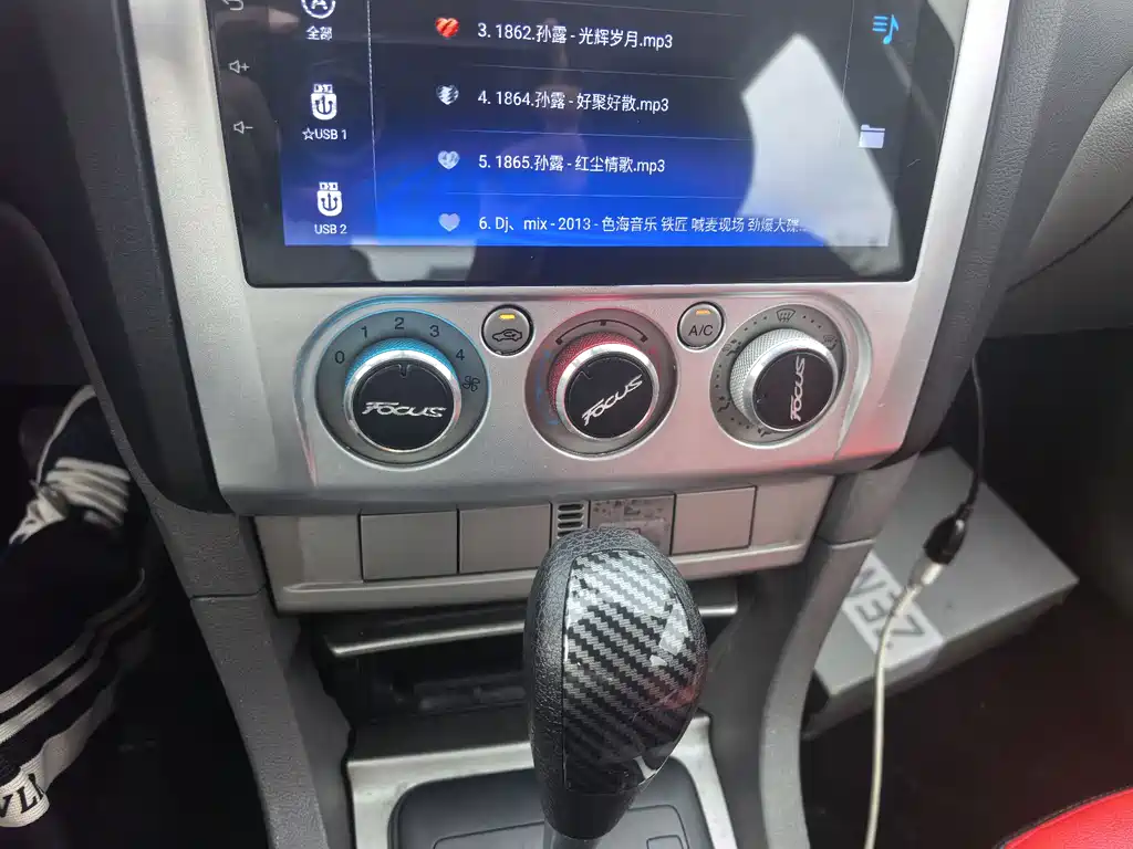 Ford Focus 2013 — фото 14