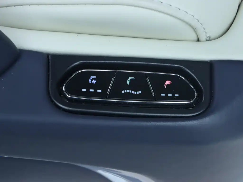 Toyota Sienna 2025 — фото 14