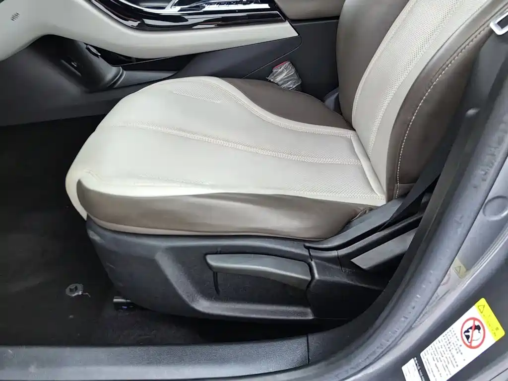 BYD Qin PLUS 2023 — фото 20