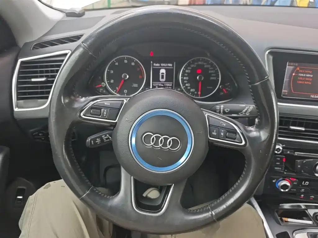 Audi Q5 2016 — фото 11