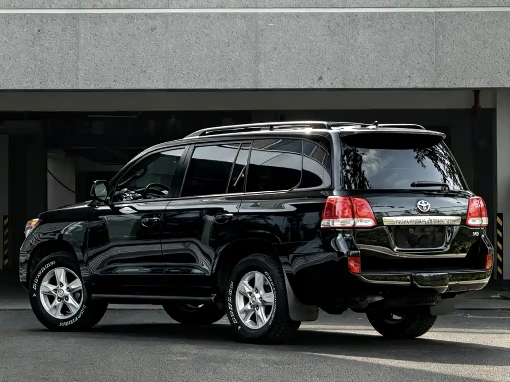 Toyota Land Cruiser 2011 — фото 4
