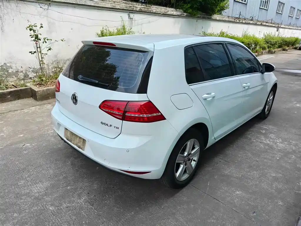 Volkswagen Golf 2016