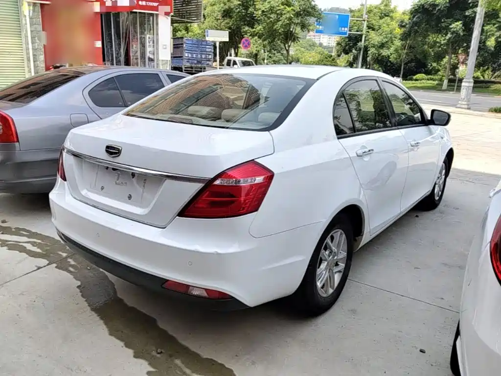 Geely Emgrand 2018