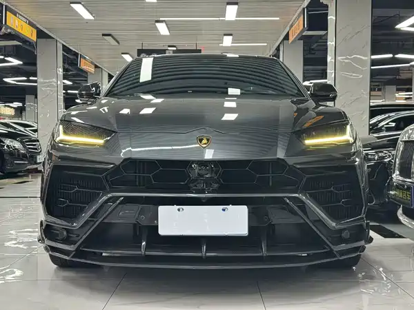 Lamborghini Urus 2020