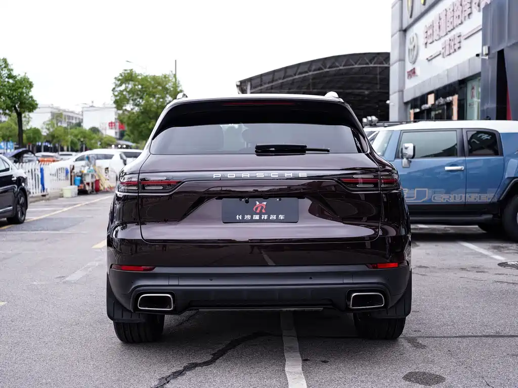 Porsche Cayenne 2018 — фото 14