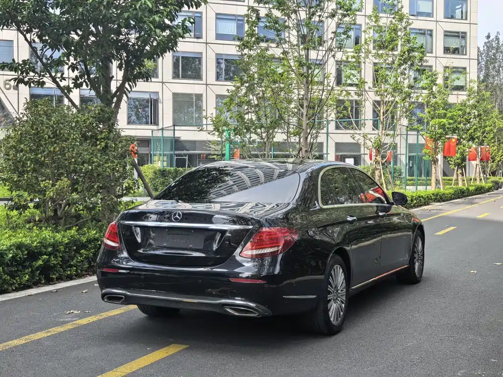Mercedes-Benz E-Class 2018 — фото 4