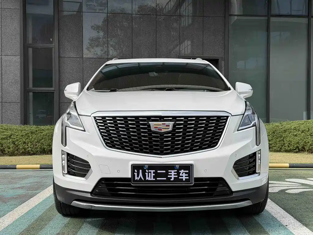 Cadillac XT5 2020 — фото 2