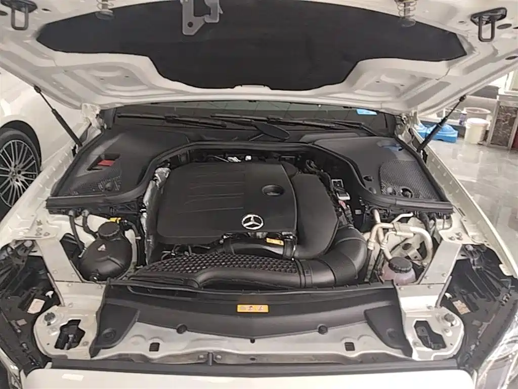 Mercedes-Benz E-Class 2020 — фото 20