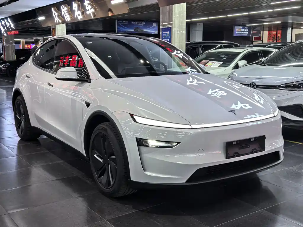 Tesla Model Y 2026