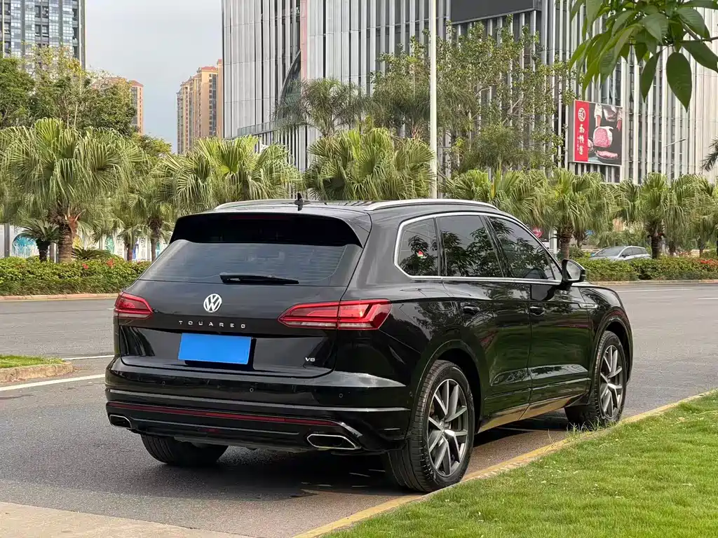 Volkswagen Touareg 2019 — фото 15
