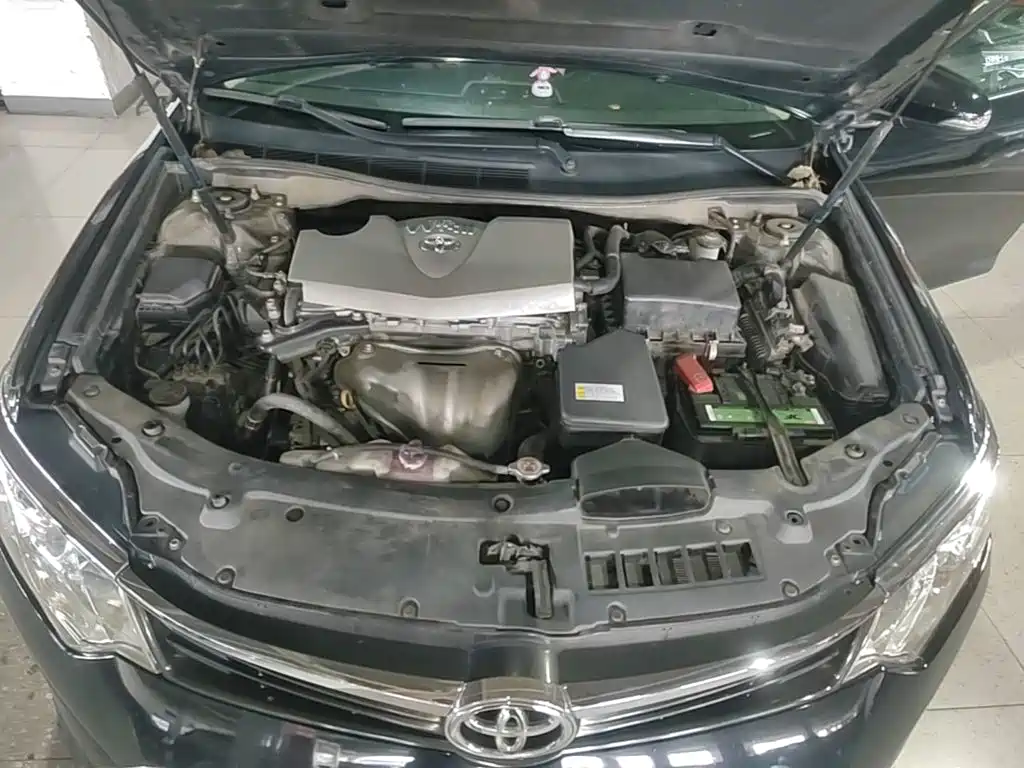 Toyota Camry 2017 — фото 20
