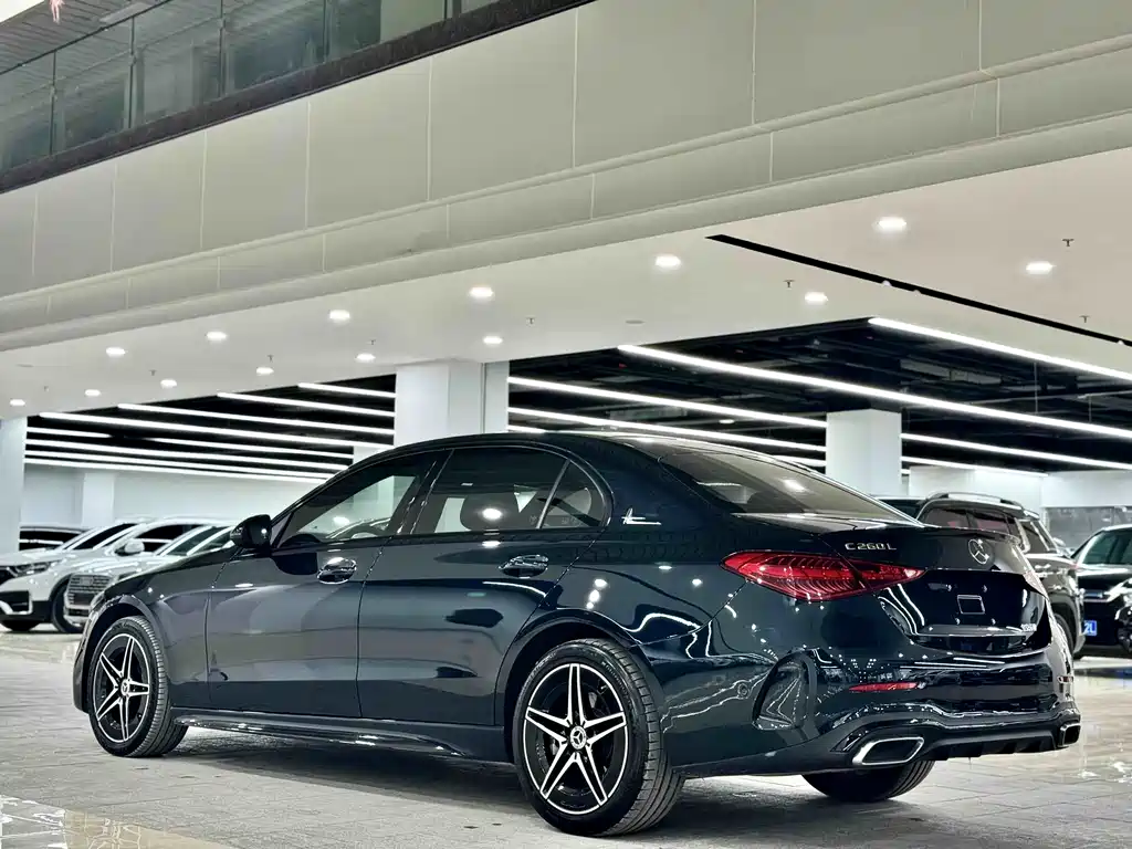 Mercedes-Benz C-Class 2023 — фото 6