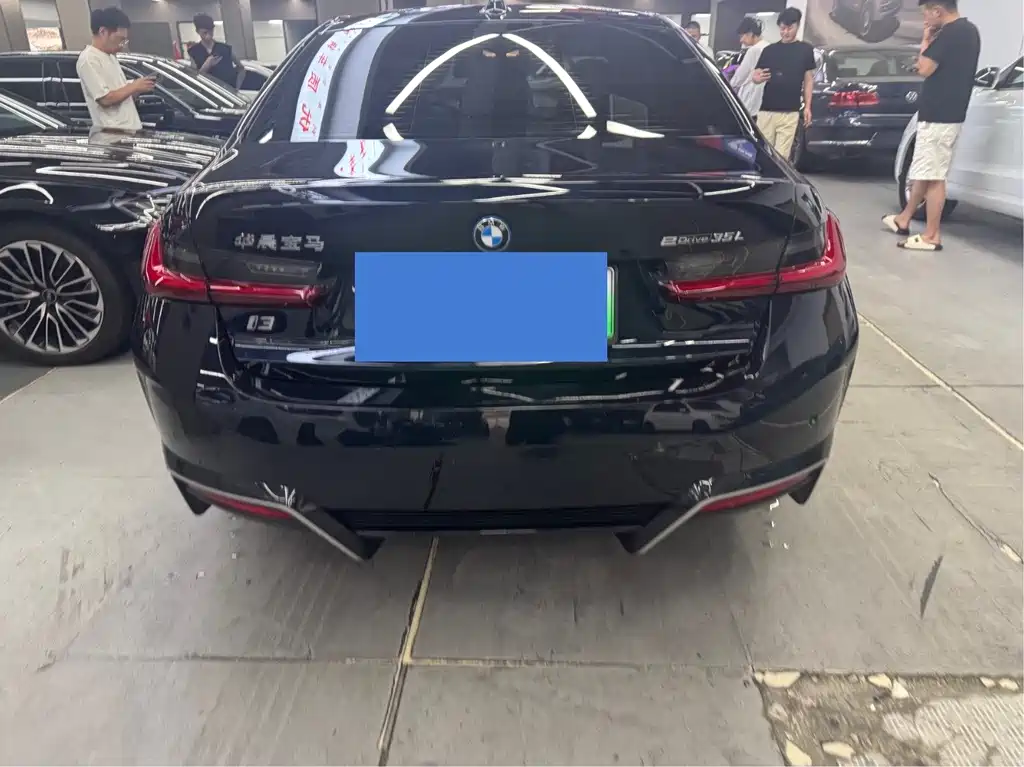 BMW i3 2024