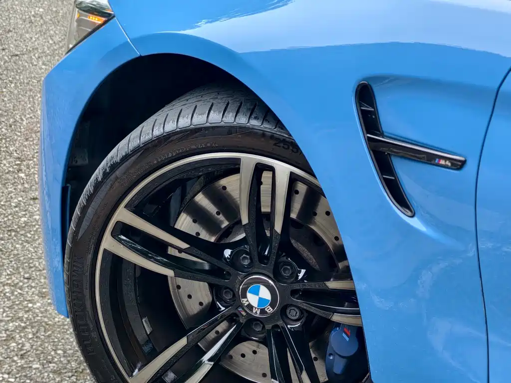 BMW M4 2017 — фото 10