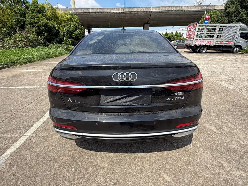 Audi A6L 2023 — фото 3