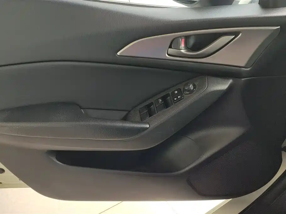 Mazda 3 Axela 2017