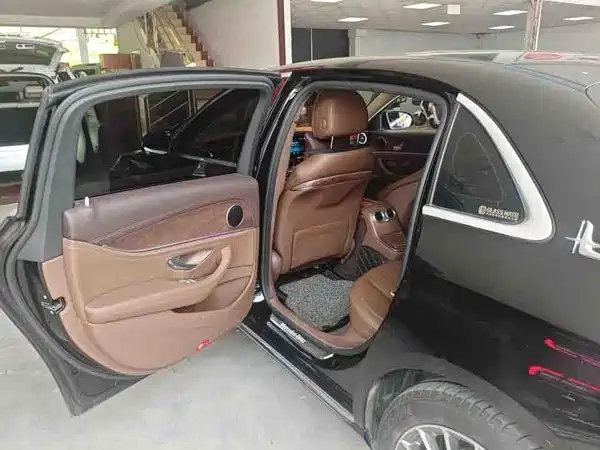 Mercedes-Benz E-Class 2021