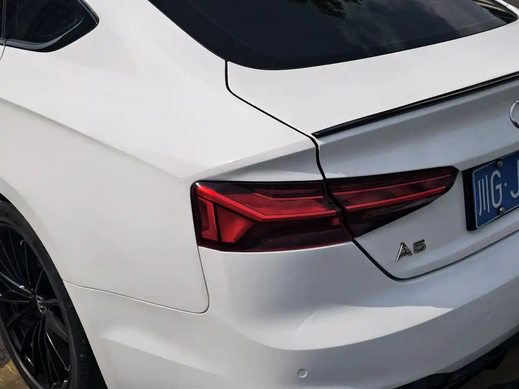 Audi A5 2022 — фото 14