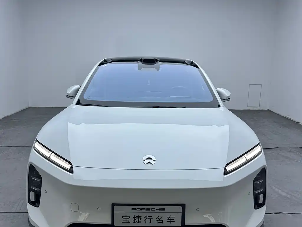 NIO ET5 2025