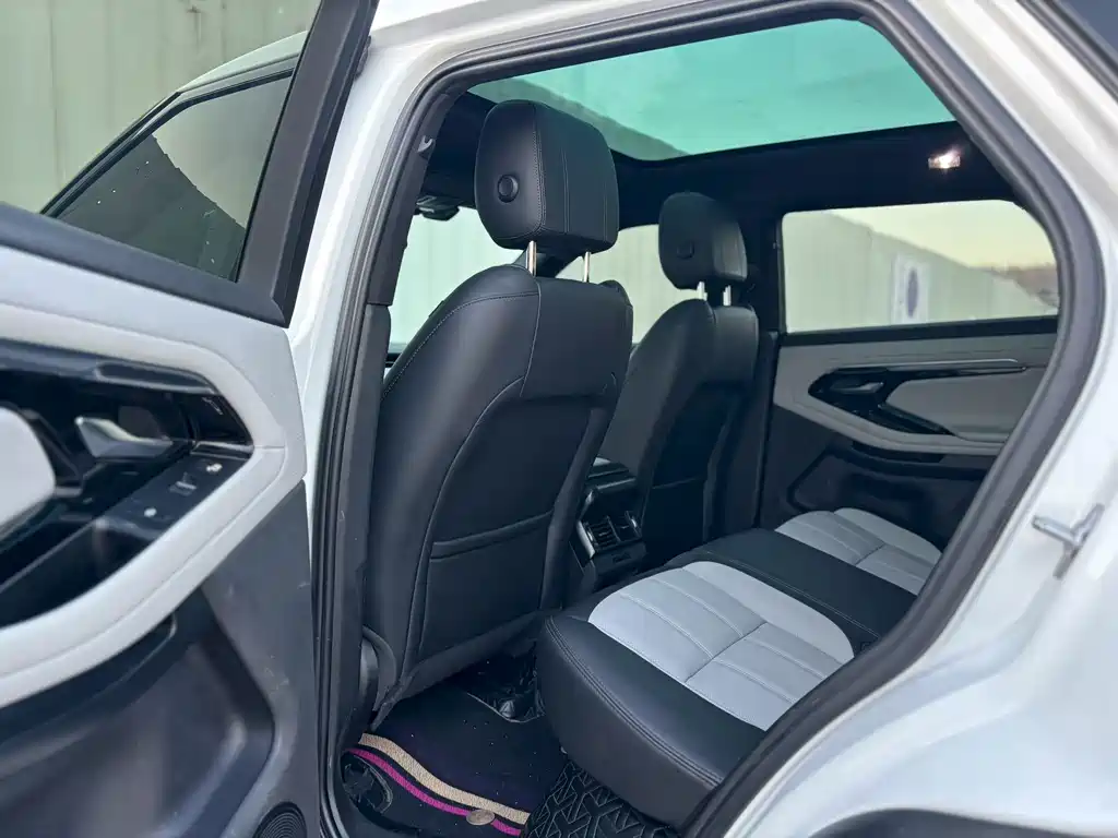 Land Rover Evoque 2021 — фото 6
