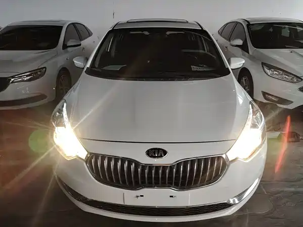 Kia K3 2015