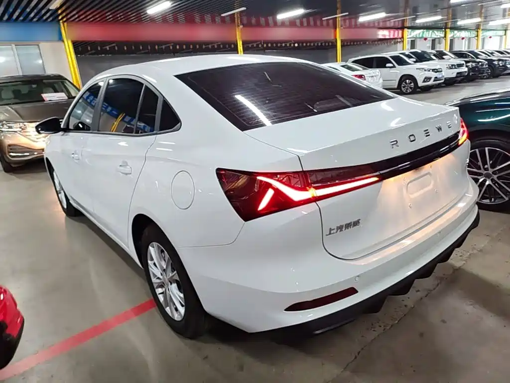 Roewe i5 2025
