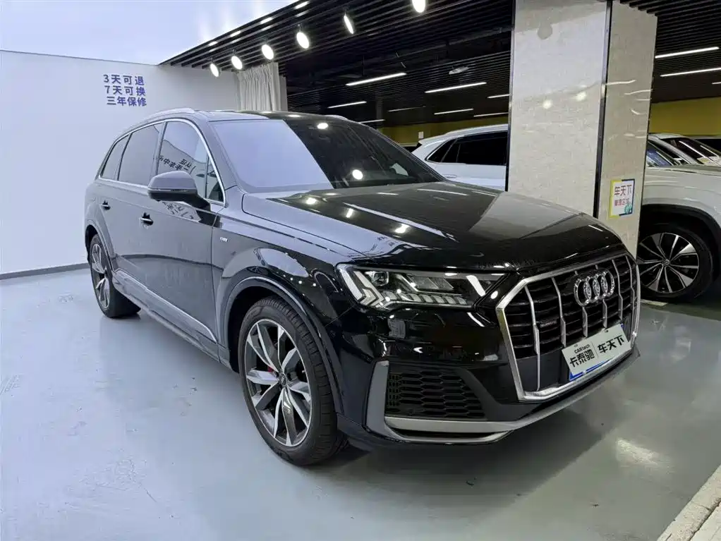 Audi Q7 2023 — фото 2