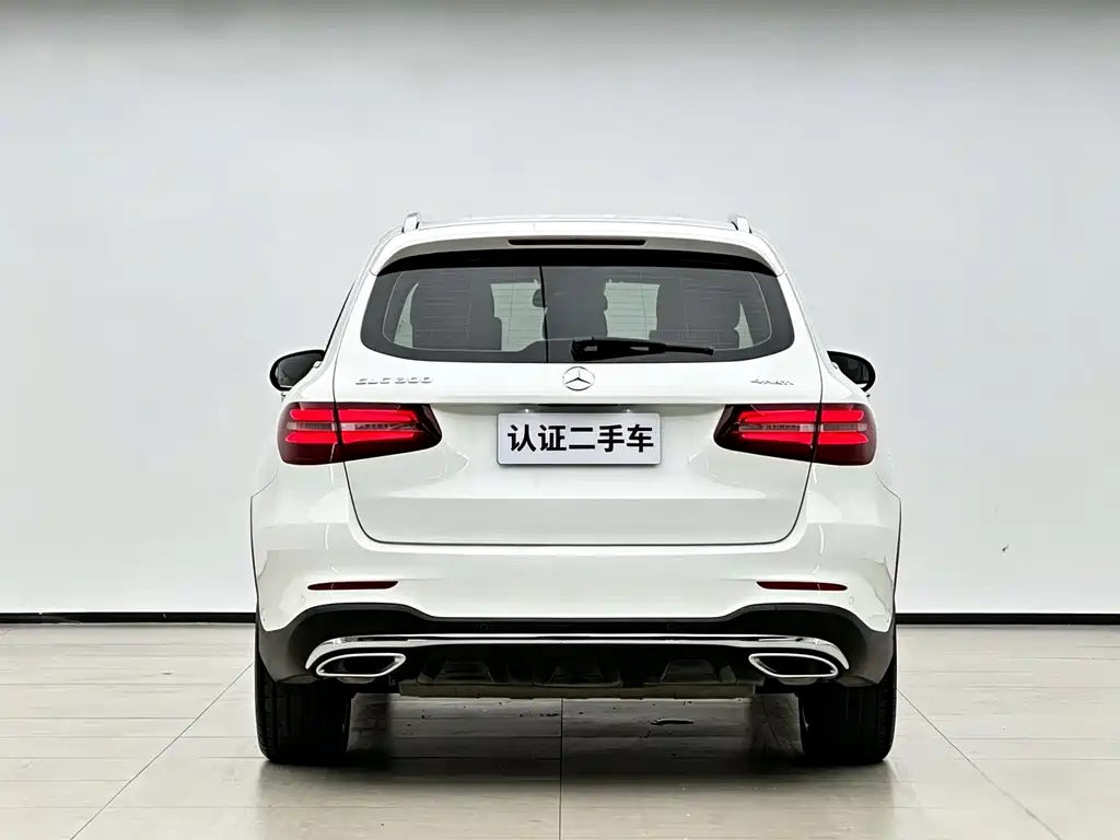 Mercedes-Benz GLC 2018 — фото 16