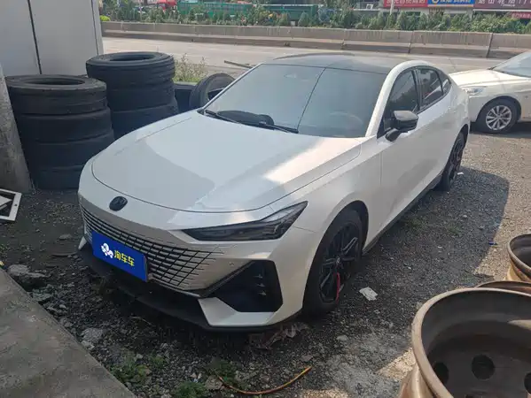 Changan UNI-V 2025