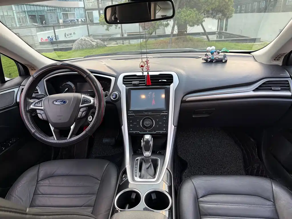 Ford Mondeo 2016 — фото 15