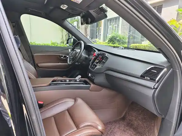 Volvo XC90 2021